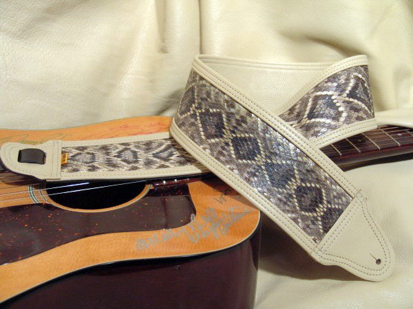 Diamondback Rattlesnake Series 200 Bone Leather